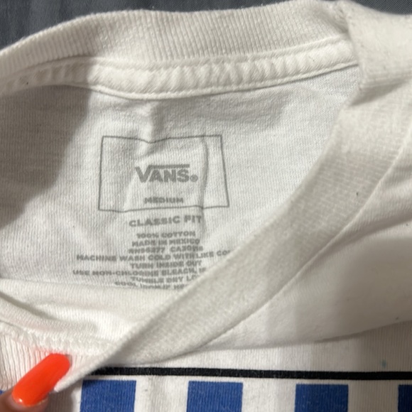 Preowned Vans white Tshirt with checkerboard pattern on front - Picture 3 of 5